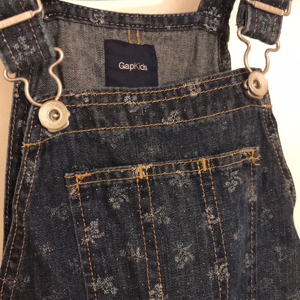 GAP Kids Girls Dark Wash Denim Shortall Overalls Sz S Bib Pockets EUC Fall - Picture 2 of 5